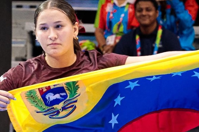 Abanderada Dakota Ferrer gana oro en Sudamericanos de la Juventud