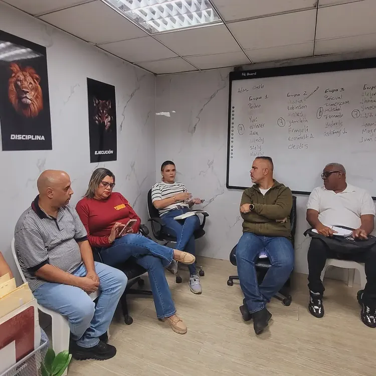 Consolidan espacios para el emprendimiento